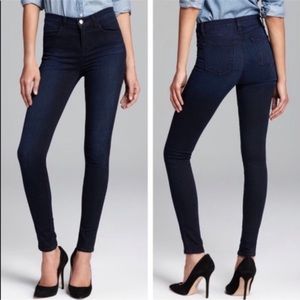 J Brand Maria High Rise Jeans in Atmosphere- size 28